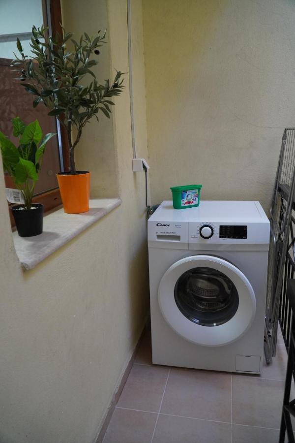 סלוניקי Modern Apartment In Οld Τown מראה חיצוני תמונה