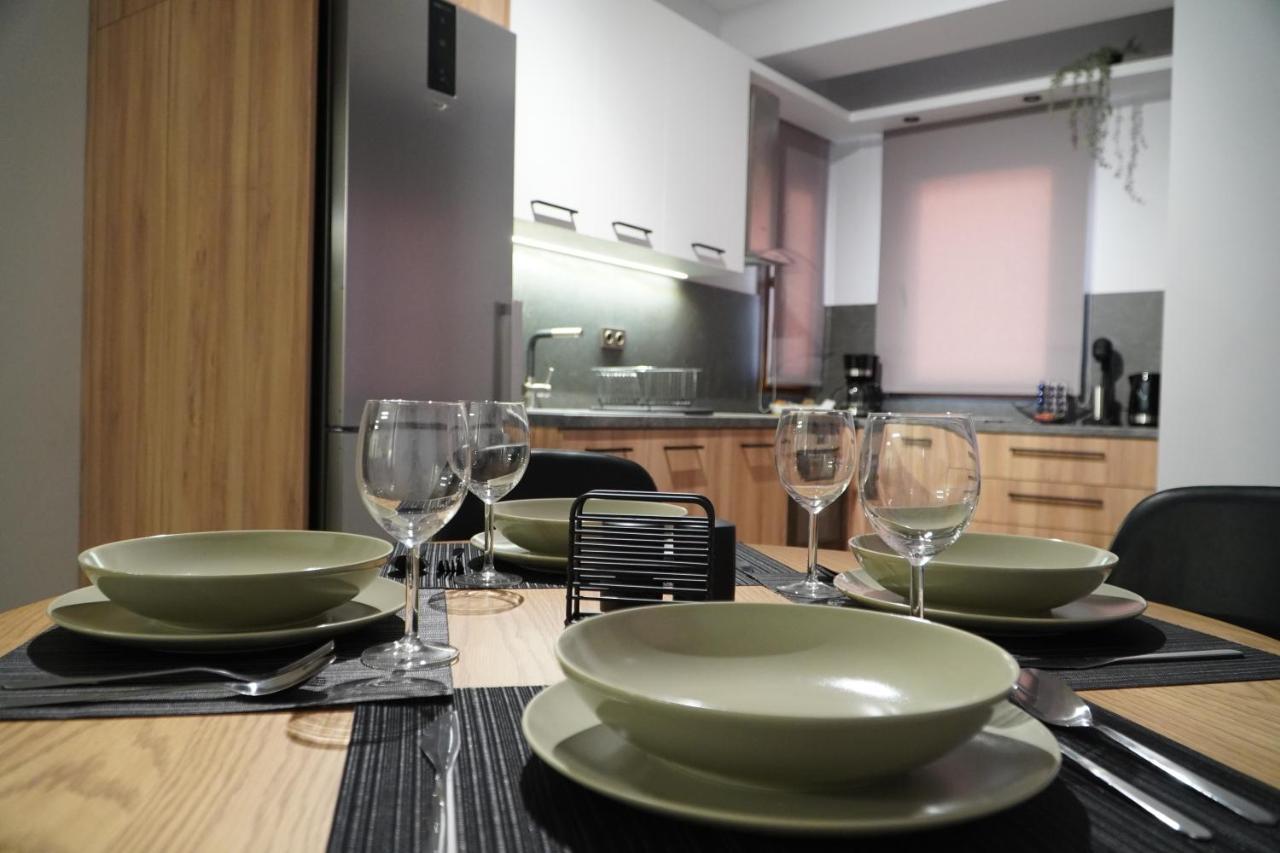 סלוניקי Modern Apartment In Οld Τown מראה חיצוני תמונה